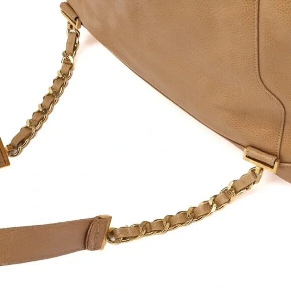 Authentic CHANEL vintage beige brown caviar bucket with pouch - Picture 7 of 13